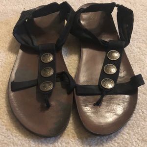 Black & silver medallion sandals - size 11